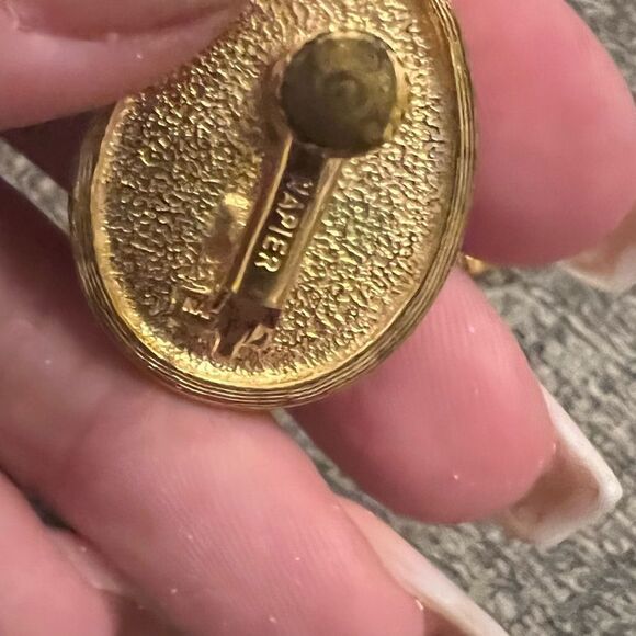 Signed Napier Vintage Faux Pearl Teardrop Screw Clip On Earrings - Picture 5 of 7